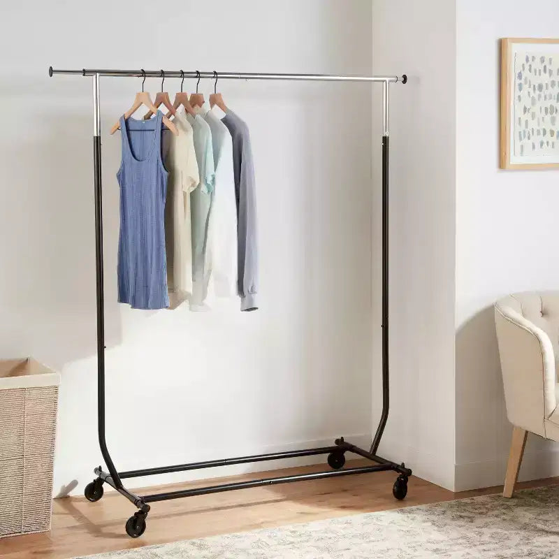 Appendiabiti rinforzato: struttura in metallo, porta abiti su ruote, capacità 45.9 kg, larghezza 191.5 cm, nero