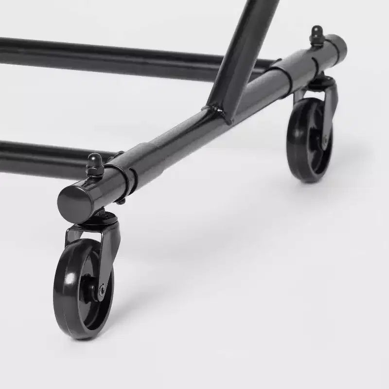 Appendiabiti rinforzato: struttura in metallo, porta abiti su ruote, capacità 45.9 kg, larghezza 191.5 cm, nero