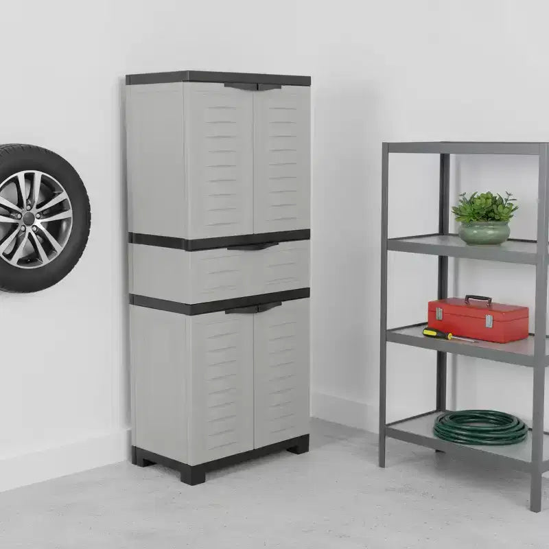 Mobiletto d'accento nero e grigio in plastica con quattro ante e un cassetto