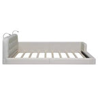 Letto imbottito a terra Queen Size con 2 luci da lettura, letto a piattaforma in PU pelle con testiera ergonomica e sponda di sicurezza