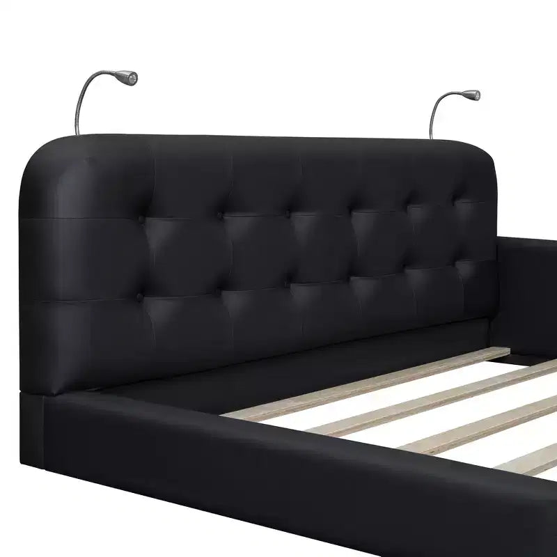 Letto imbottito a terra Queen Size con 2 luci da lettura, letto a piattaforma in PU pelle con testiera ergonomica e sponda di sicurezza
